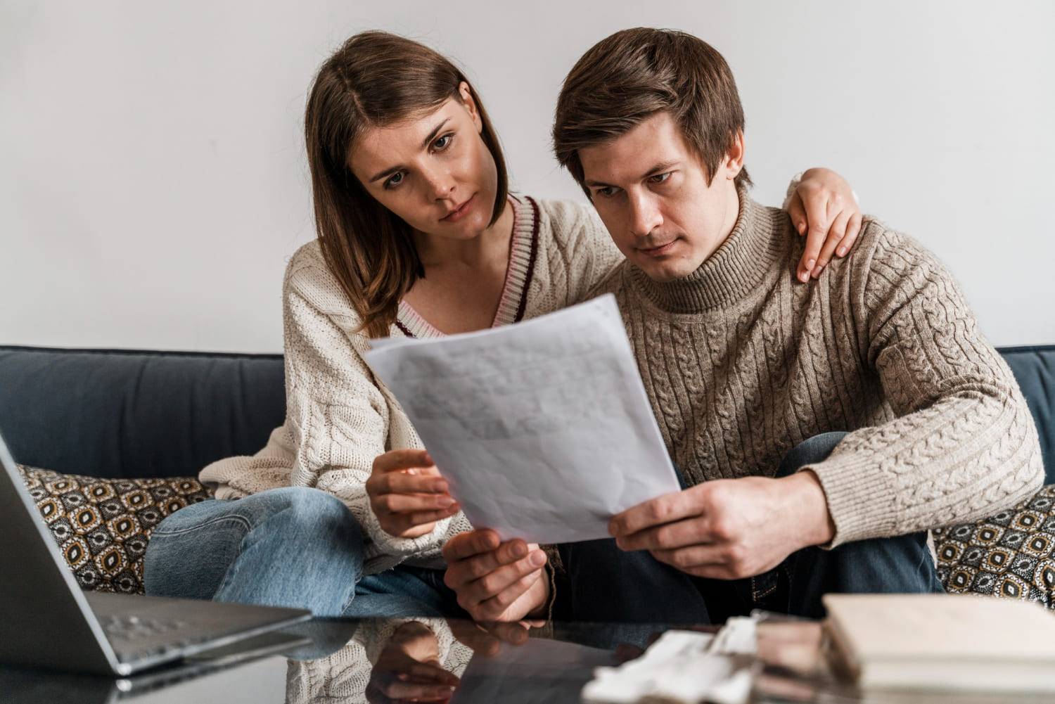 Вместе и в счастье, и в долгах: как супруги отвечают за обязательства друг друга